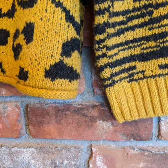 For the Republic Leopard Print Oversized Sweater - Picture 4 of 8